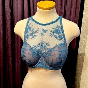 Victoria’s Sec bra